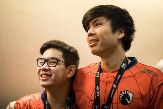 电竞职业生涯的真实概率与挑战