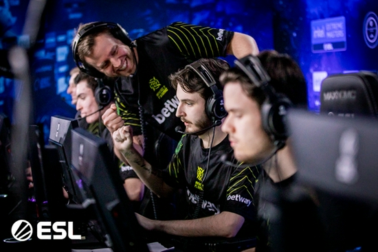 长三角体育节科技体育嘉年华推动国际电竞小镇建设